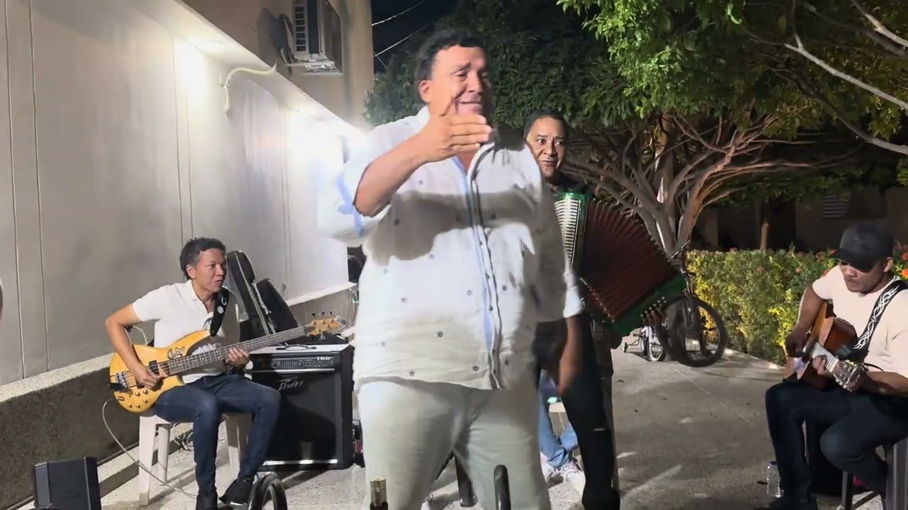 LA VECINA ARMANDO MENDOZA Y JHONY GÁMEZ 