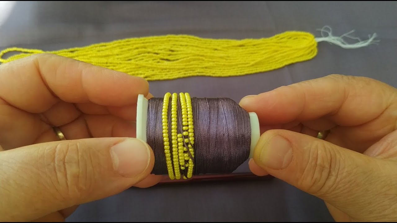 54) Hemencecik yapacağınız şık bir model: Kum boncuklu tığ oyası