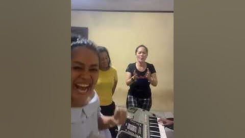 Senada trio cover Judul : Hot Do Ho Dirohakki Cipt : Joel Simorangkir