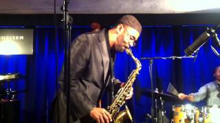 Kenny Garrett Quintet, "Happy People", April 1st, 2013, Jazz Club Hannover (Germany) chords