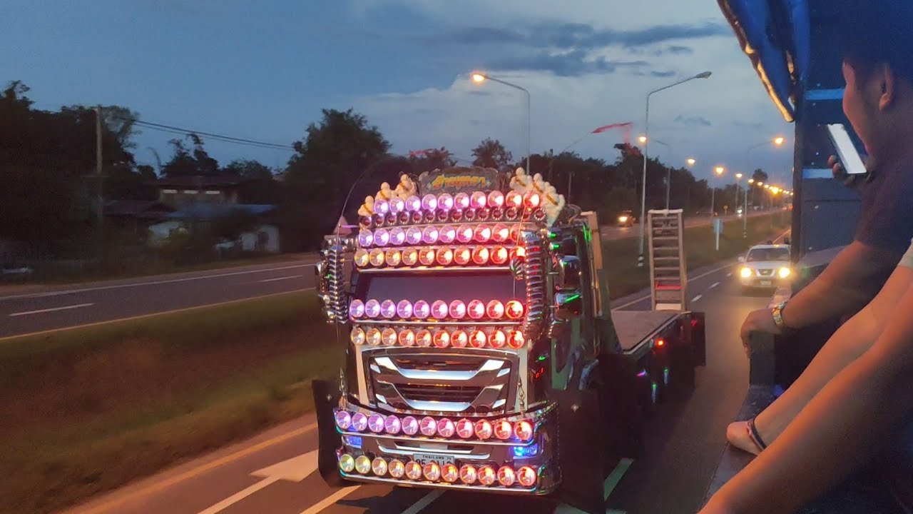 มาเจอรถหล่อเมืองสุพรรณ หล่อจัด จอดถ่ายรูปหน่อย