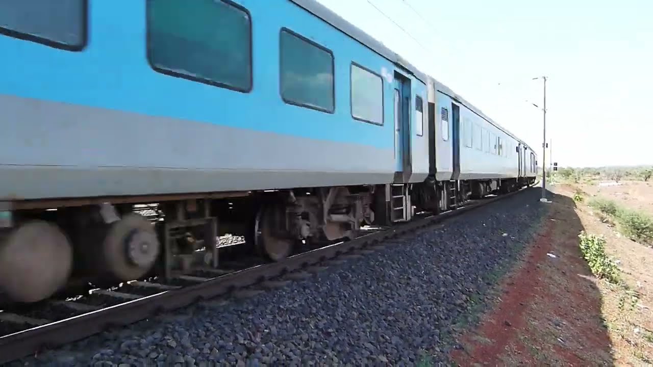 HIGH SPEED BHOPAL SHATABDI EXPRESS TRAIN VIDEOS Train Number 12001 high-speed-bhopal-shatabdi-express-train-videos-train-number-12001