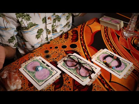 Pick the Tarot Card & Intuitive Prediction (ASMR)