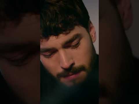 Miran, Reyyan'dan gözünü bir dakika bile ayırmıyor... | Hercai #shorts