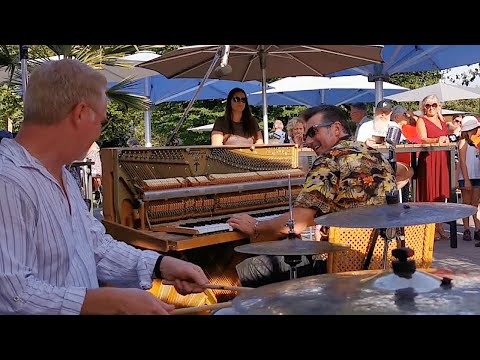 Boogie, Woogie,  aaaall right - Nico Brina (drums: Steve Grant) boogie woogie & blues piano live