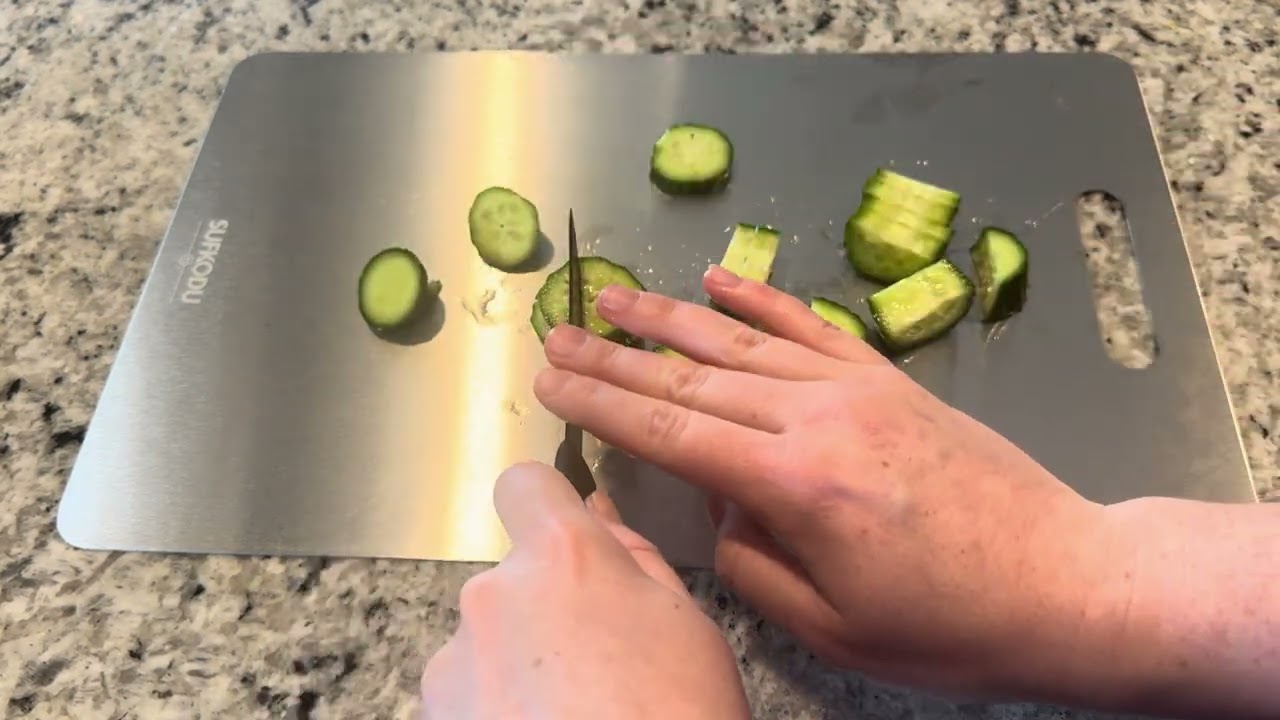 See How This Cutting Board Works!