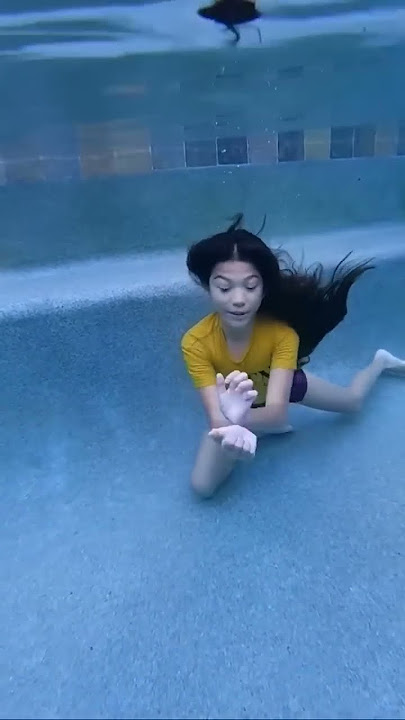 Txunamy could hold her breath this long?