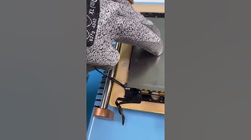How Broken Screen Glass Is Removed From Working LCD #Shorts