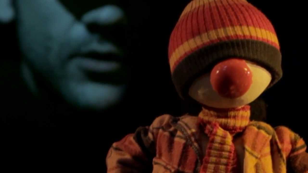 Un eco, un gesto, una señal - Gabo Ferro - Video 2013