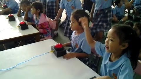 wired buzzers using game show presenter 2015