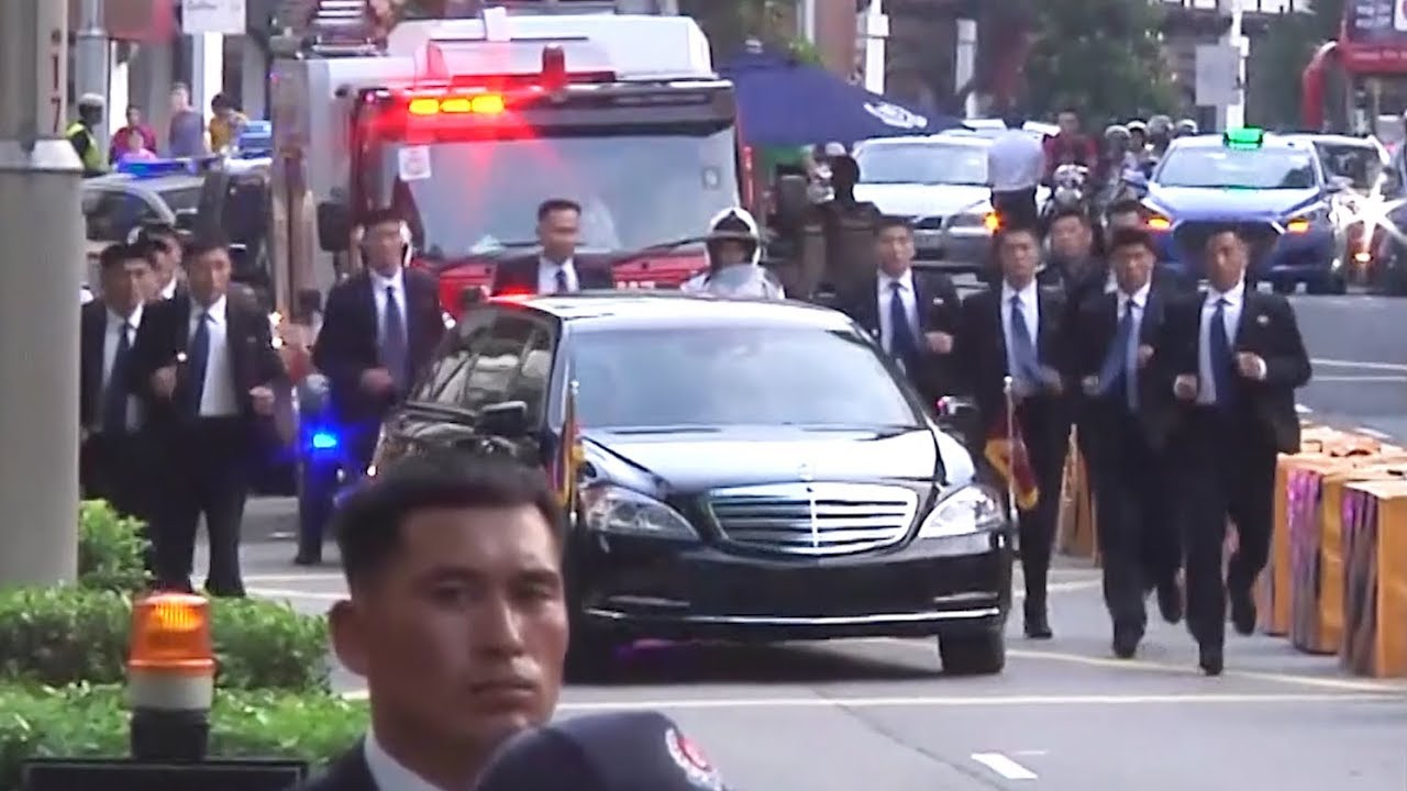 厳重警備の北朝鮮シンガポール首脳会談 - YouTube
