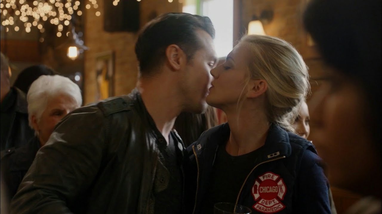 Chicago Fire Kelly And Stella Kiss