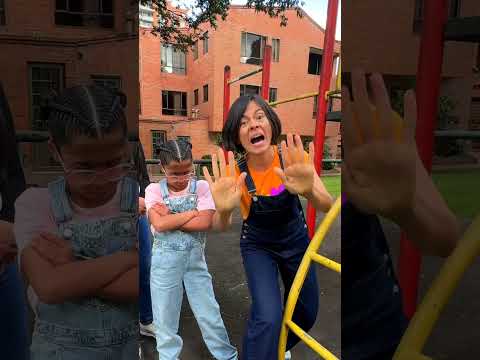 Emma y Christina aprenden a COMPARTIR 🖍️#123andres  @El Mundo de Emma🫶🏽