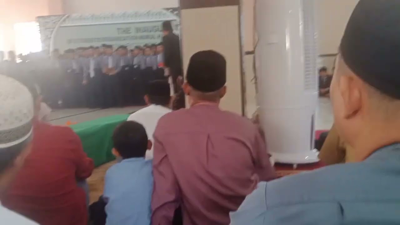 Pelantikan pengurus Organisasi pelajar pondok pesantren Nurul Hakim Kediri Lombok Barat NTB, 26-1-26