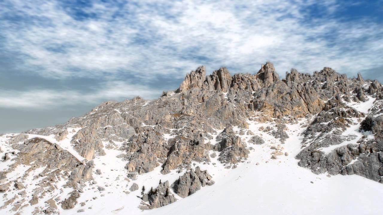 Animated wallpapers Mountain sky [Dreamscene]