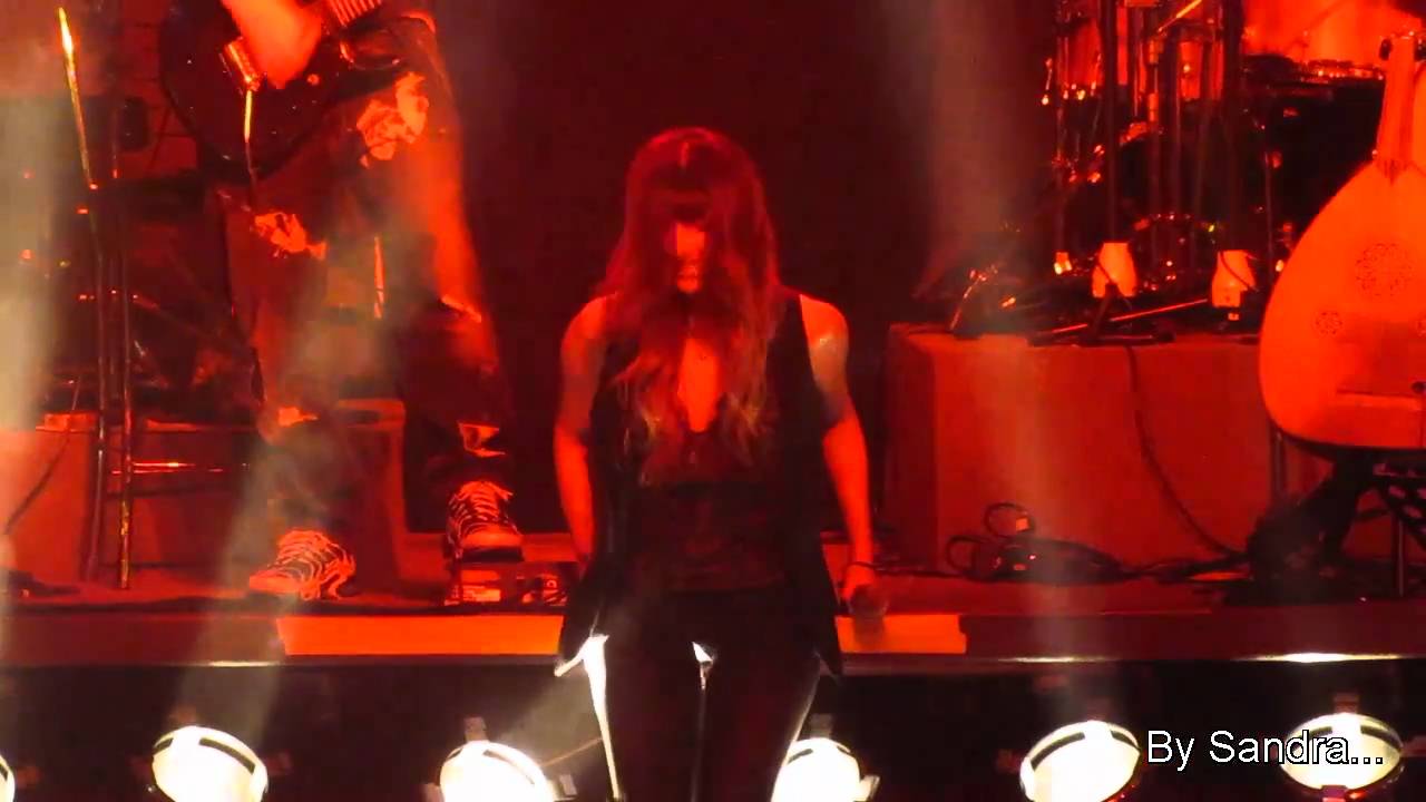 Vera Boufi - An isoun agapi  Live @ Pavilion Hall