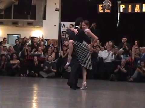 Javier Rodriguez e Andrea Missé 3/4 - La Baldosa