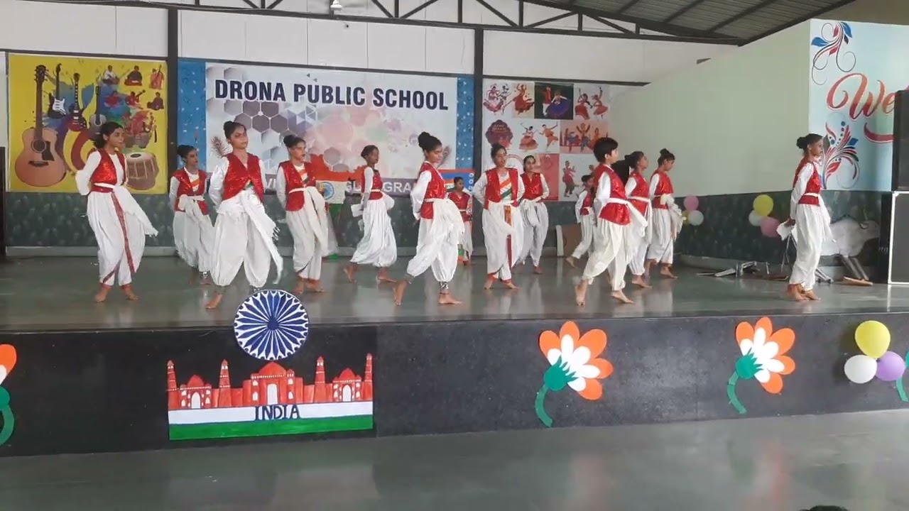 Mere desh ki dhrti mushup  song choreography  by sarika saini superhit .