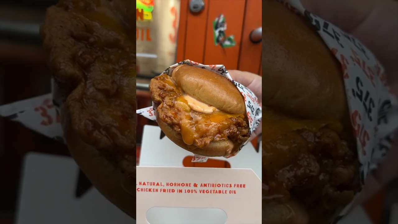 FIVE of our FAVORITE FRIED CHICKEN SANDWICHES in NYC! 🍗🔥 #DEVOURPOWER
