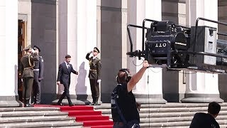 Zelenskiy sworn in as president. Did he dissolve parliament?