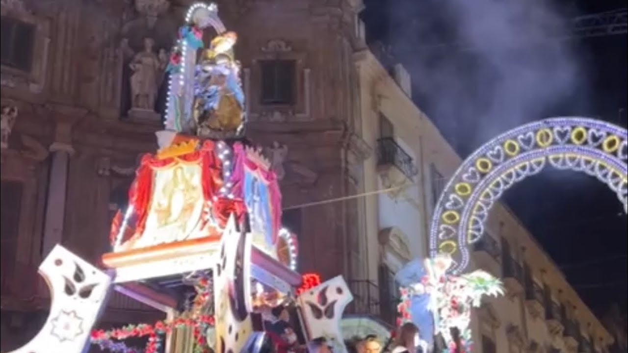 ARRIVO DEL CARRO AI 4 CANTI, VIVA PALERMO E SANTA ROSALIA ️😍 - YouTube