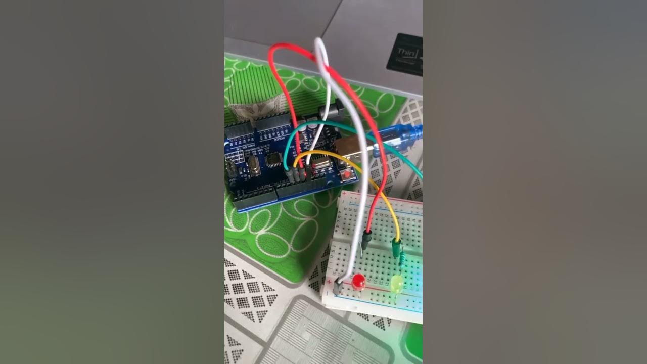 Activity #2 LED'S and BREADBOARDS W/ ARDUINO IN TINKERCAD - YouTube