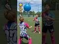 巨大ボールでリフティングチャレンジ！