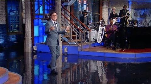 Stephen Answers Some "Lord Of The Rings" Questions