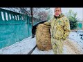 Олег Зубков показывает СКОЛЬКО всего едят слоны зимой!