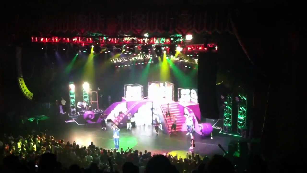 Waka Flocka Flame O Let's Do It & Round Of Applause Nicki Minaj