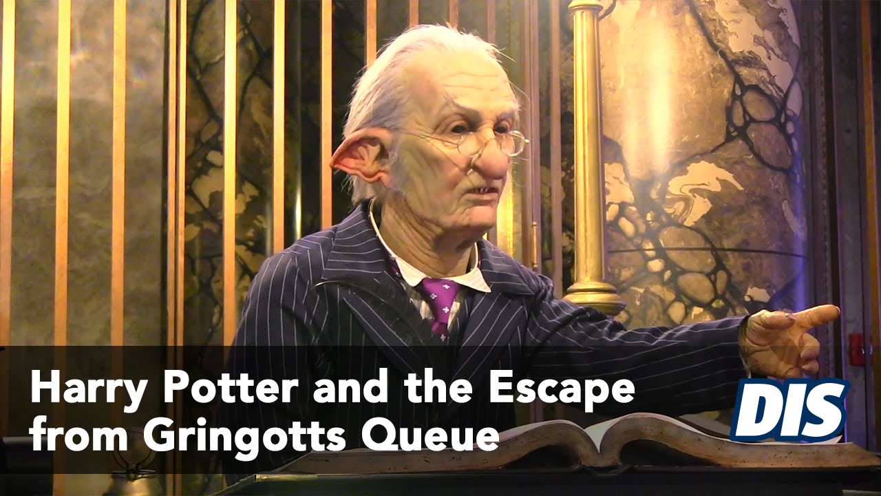 Harry Potter and the Escape from Gringotts Queue and Dragon