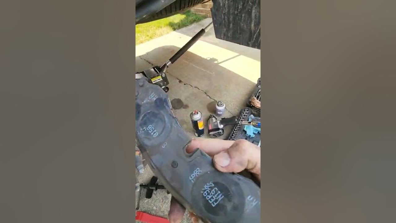 2020 GMC Sierra 2500 Brake Pad Replacement Overview - YouTube