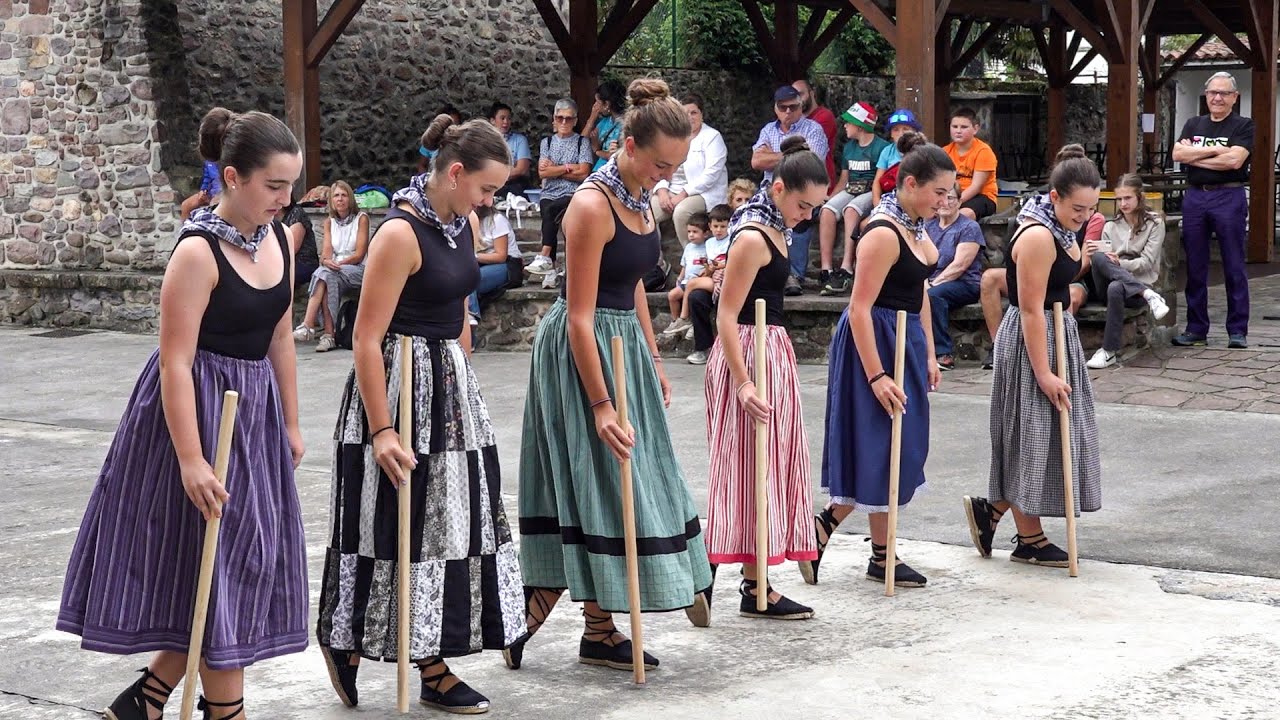 BESTAK 2025 NARBARTE I DANTZA EMANALDIA