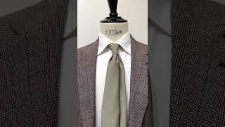 定価37400円の6割引アットヴァンヌッティ新品タグ付イタリア製ネクタイウール 定価37400円の6割引アットヴァンヌッティ新品タグ付イタリア製ネクタイ