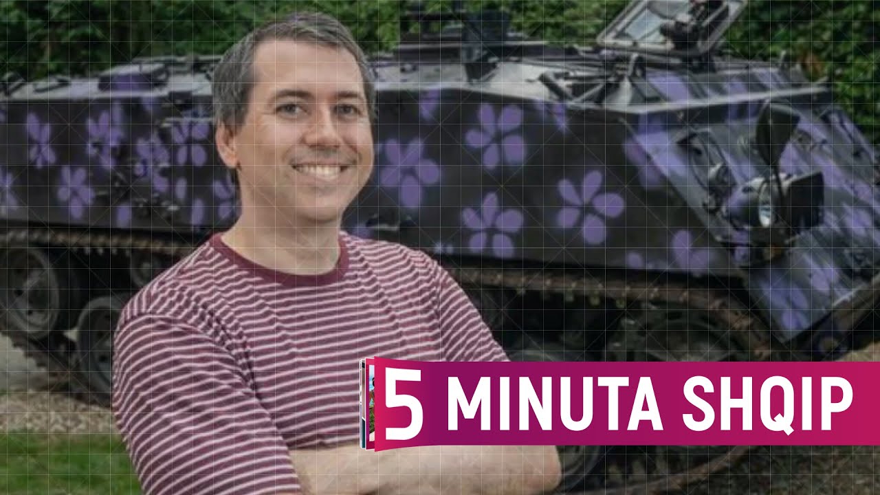 Ky burrë ju bart me tank kudo që doni