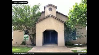 Commercial building in the heart of Lake Worth Texas.