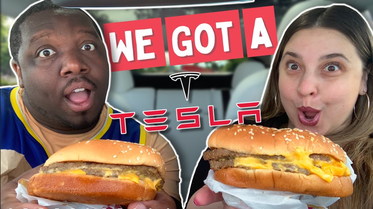 Trying the NEW Double Garlic and Bacon King from Burger King! [Food