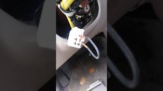 Hot wiring Toyota Corolla 2002