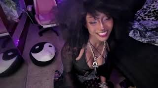 Hypnotized Girl Falls In Love With Hypnotist