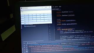 Criação de uma calculadora simples com Java Swing.