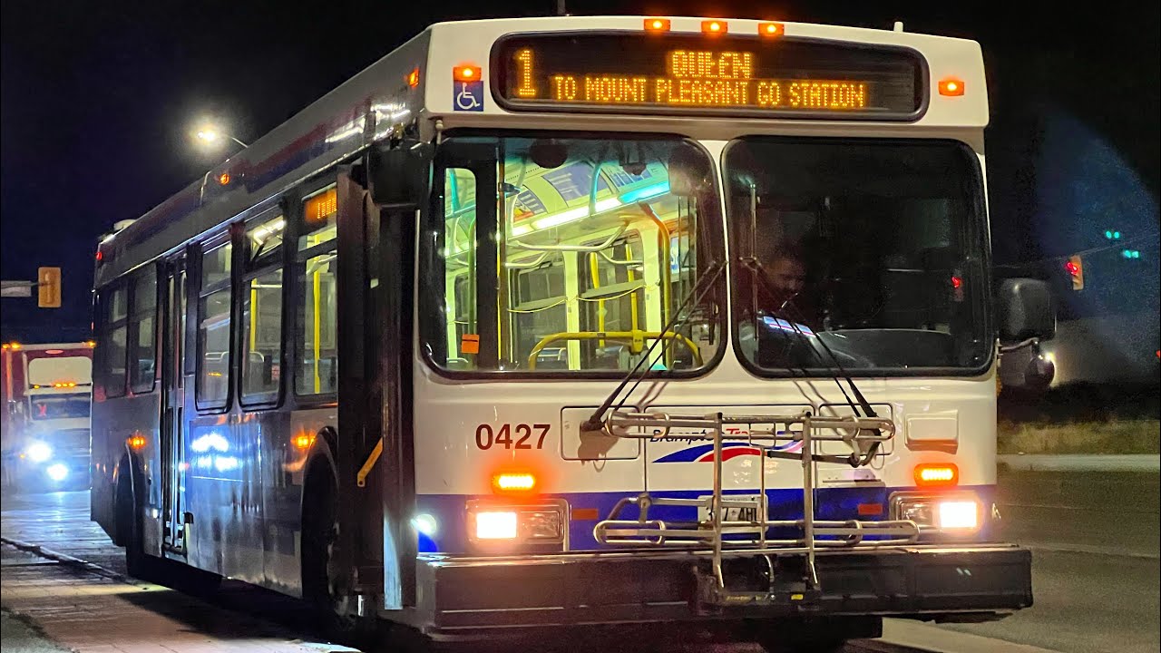 Brampton Transit 2004 New Flyer D40LF 0427 Using Air Suspension at Bus