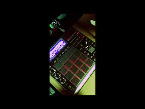 #Classic hip hop 90’s beat - The Smoothest * Made with Akai #MPC Studio and Akai Beats*