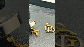 MAGNETIC TEST ‼️ 18K GOLD CROSS PUZZLE PENDANT; WEIGHT: 1.49g ; SMALL BUT ELEGANT;
