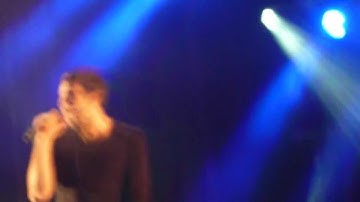 Stay Awake / Example - Leeds Millennium Square - 05-05-12