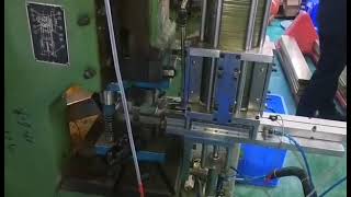 Square Top Automatic Press Feeder & Collecter