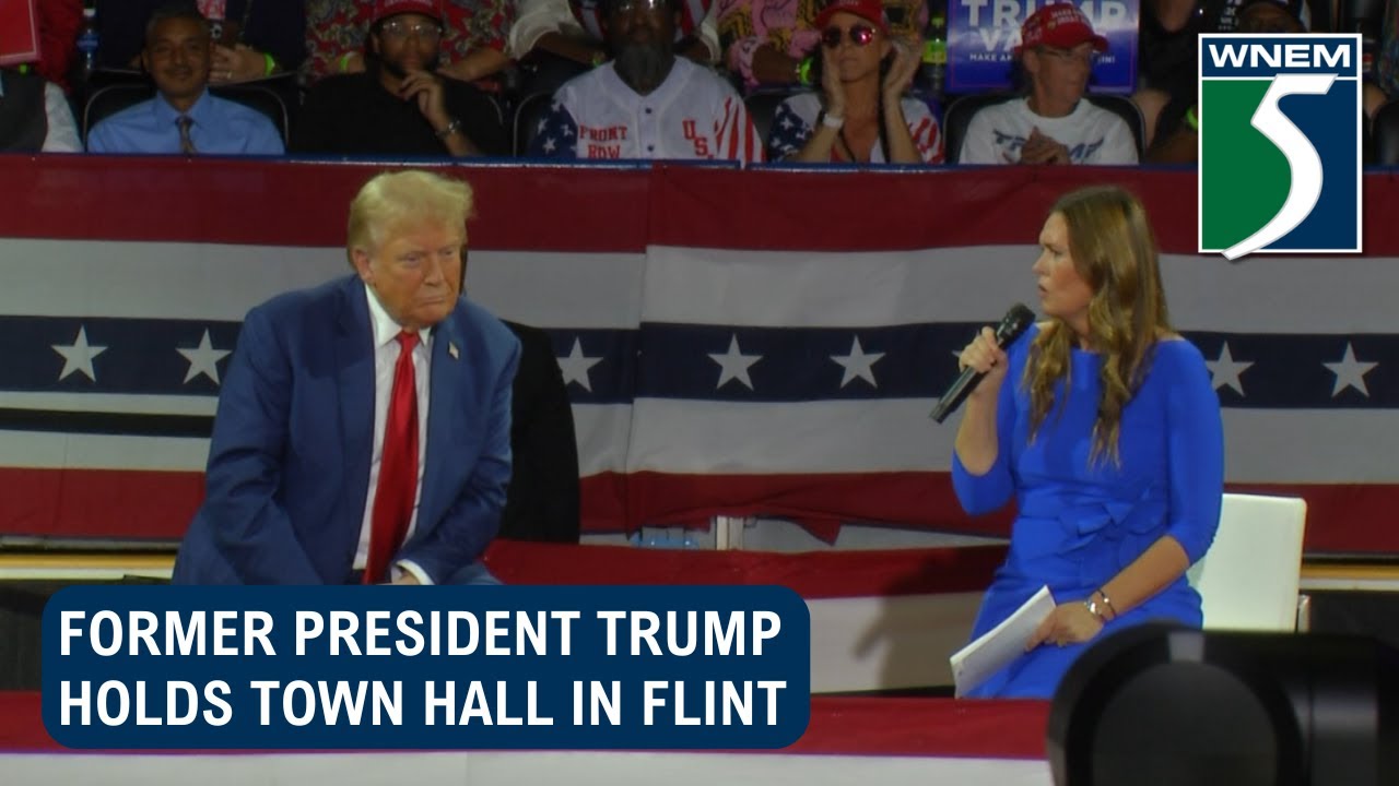 Former president Trump holds town hall in Flint - YouTube
