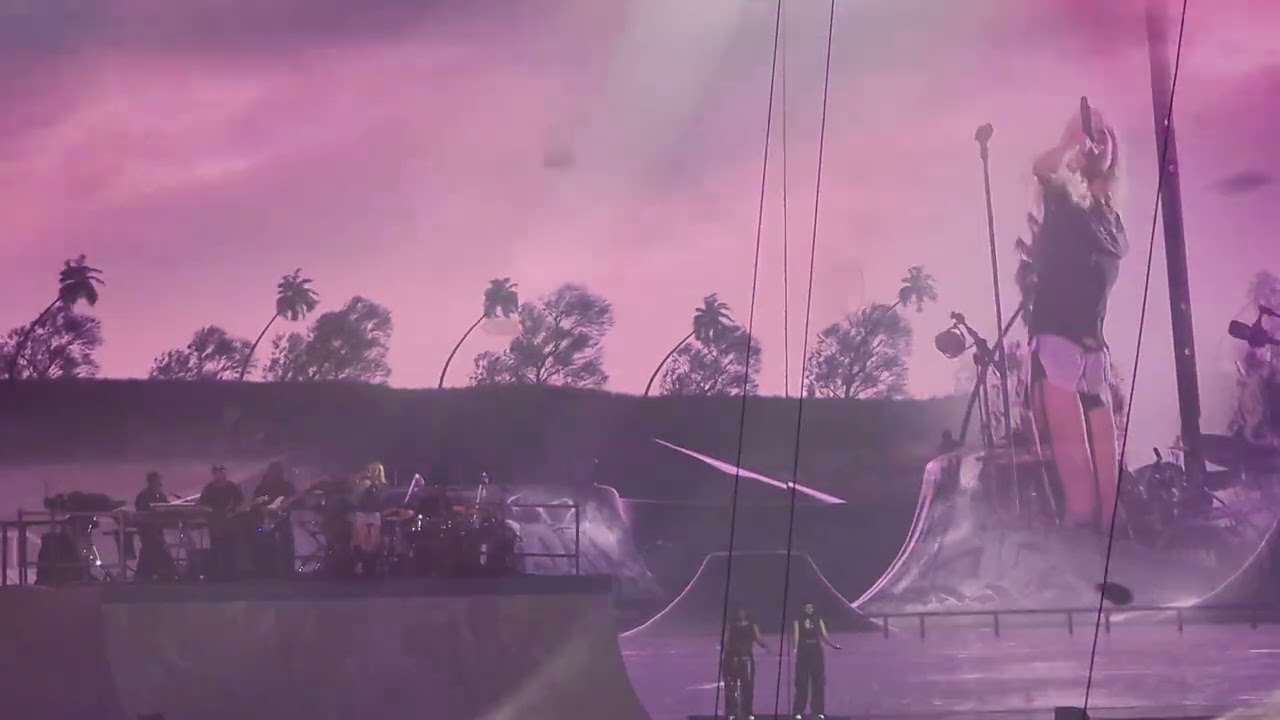 ROSÉ - toxic till the end - Gala des Pièces Jaunes 2025 in Paris