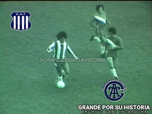 Diego Armando Maradona - Debut vs Talleres de Córdoba 1976