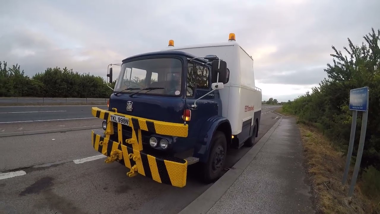 1974 Bedford KM Detroit Diesel Recovery
