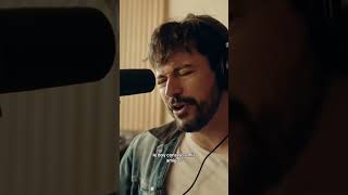 Arriba las manos lo ingenuos de por acá